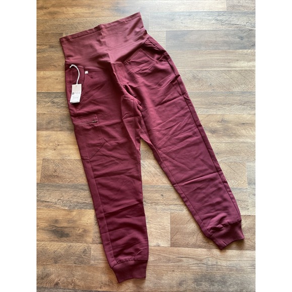 NWT FIGS Zamora Maternity Scrub Pants Womens Medium Burgundy Technical Jogger - Picture 1 of 6